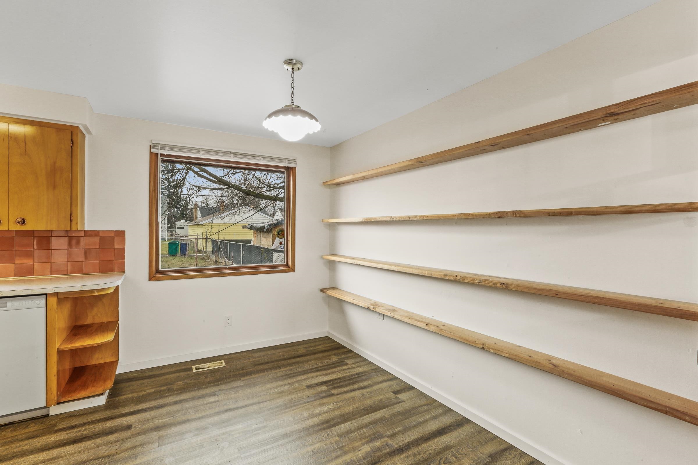 2518 East Columbia Avenue Spokane, WA 99208 - Photo 7 of 26