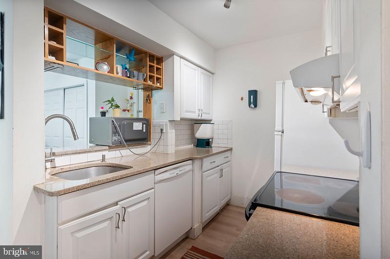5821 Royal Ridge Drive, Unit F Springfield, VA 22152 - Photo 11 of 28 Gallery Image 11