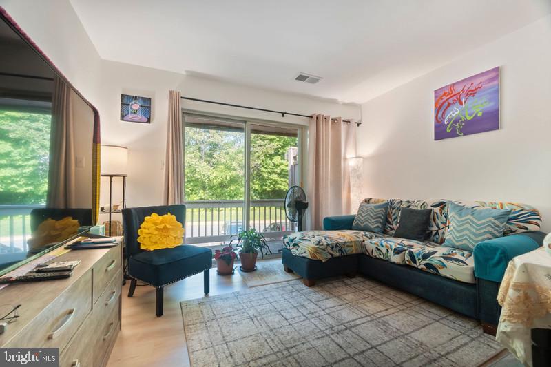 5821 Royal Ridge Drive, Unit F Springfield, VA 22152 - Photo 2 of 28 Gallery Image 2