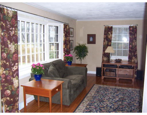 26 Fletcher Road Westford, MA 01886 - Photo 2 of 20 Gallery Image 2