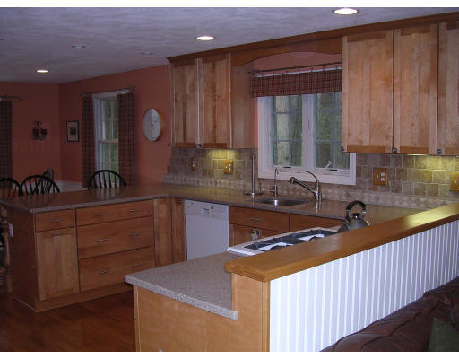 26 Fletcher Road Westford, MA 01886 - Photo 5 of 20 Gallery Image 5