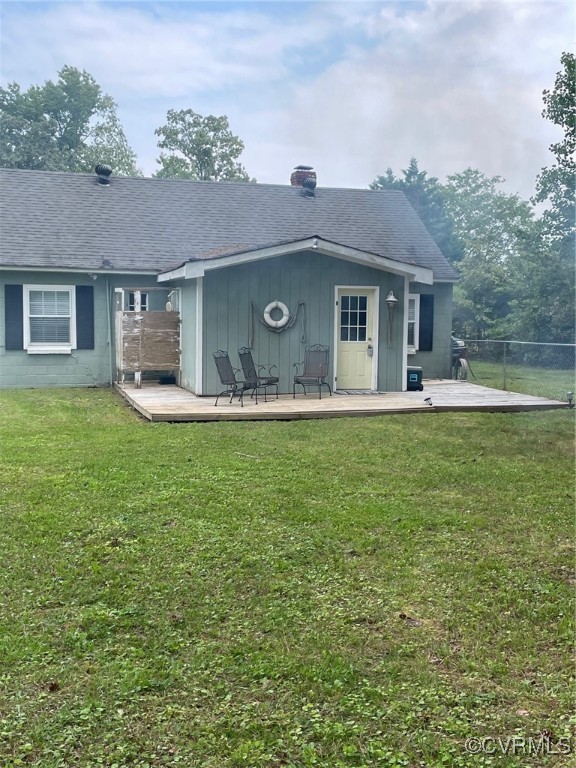 328 Cow Shed Road Lancaster, VA 22503 - Photo 24 of 27 a front view of a house with garden