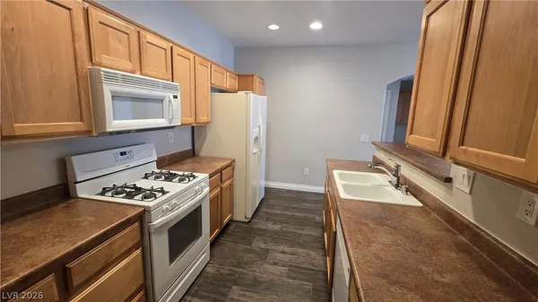 $1,750 | 3975 North Hualapai Way, Unit 219, Las Vegas, NV 89129