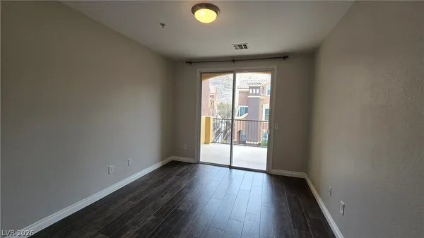 $1,750 | 3975 North Hualapai Way, Unit 219, Las Vegas, NV 89129
