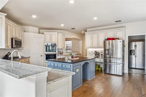 $775,000 | 9008 Thompson Drive, Argyle, TX 76226