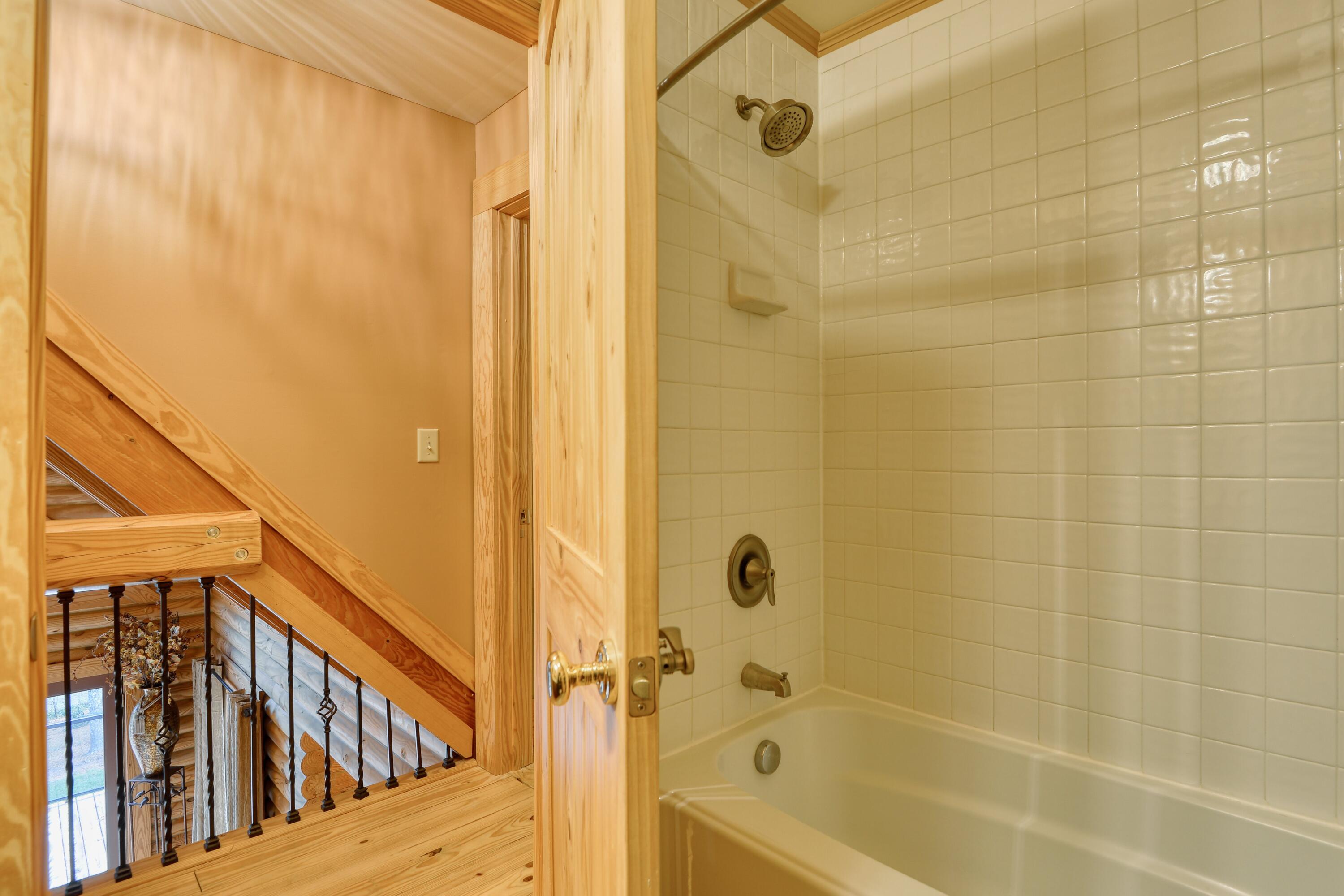 220 Annie Lane Southwest Floyd, VA 24091 - Photo 58 of 111 Shower