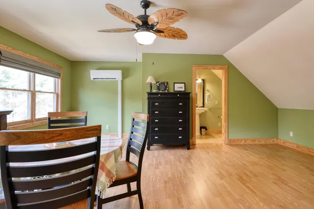 $824,900 | 220 Annie Lane Southwest, Floyd, VA 24091