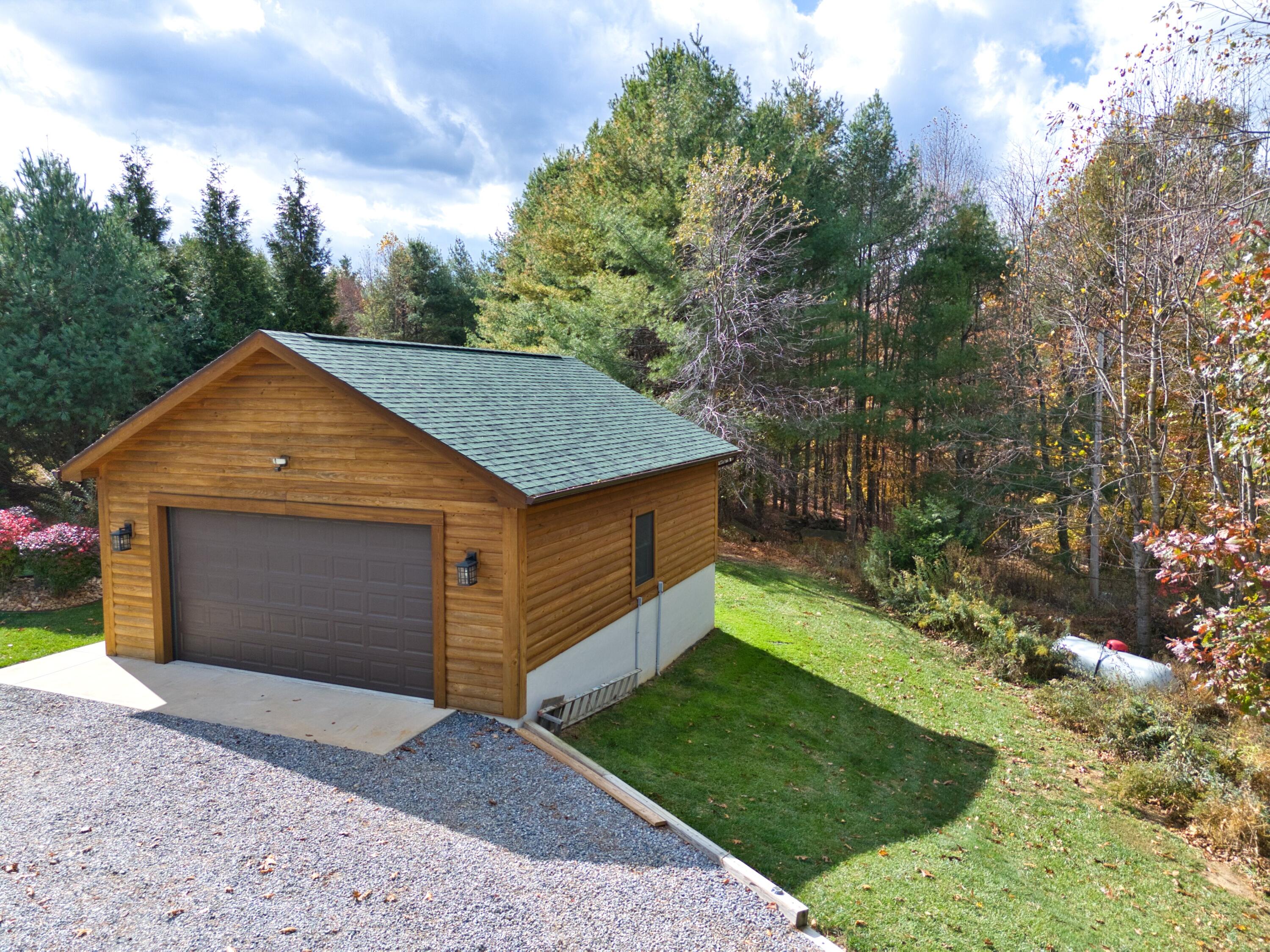 220 Annie Lane Southwest Floyd, VA 24091 - Photo 87 of 111 86 DJI_20251023134813_0395_D