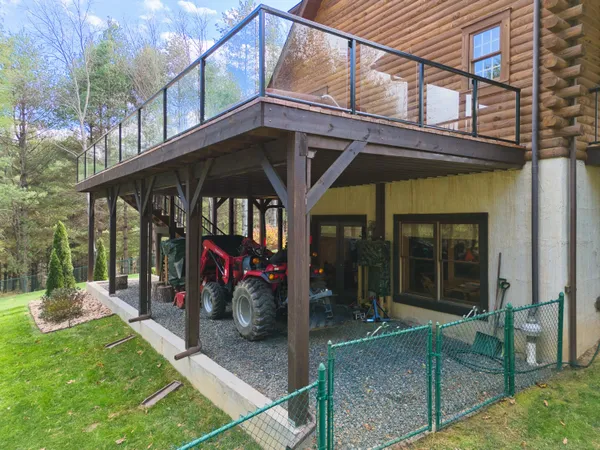 $810,000 | 220 Annie Lane Southwest, Floyd, VA 24091