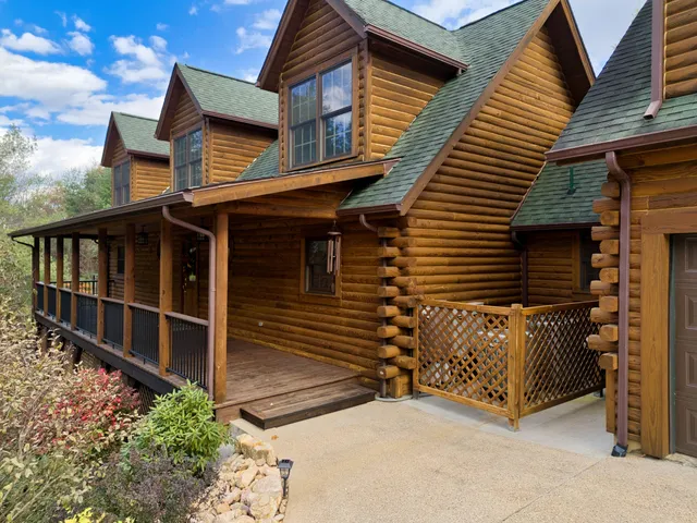 $824,900 | 220 Annie Lane Southwest, Floyd, VA 24091