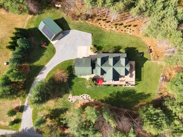 $824,900 | 220 Annie Lane Southwest, Floyd, VA 24091