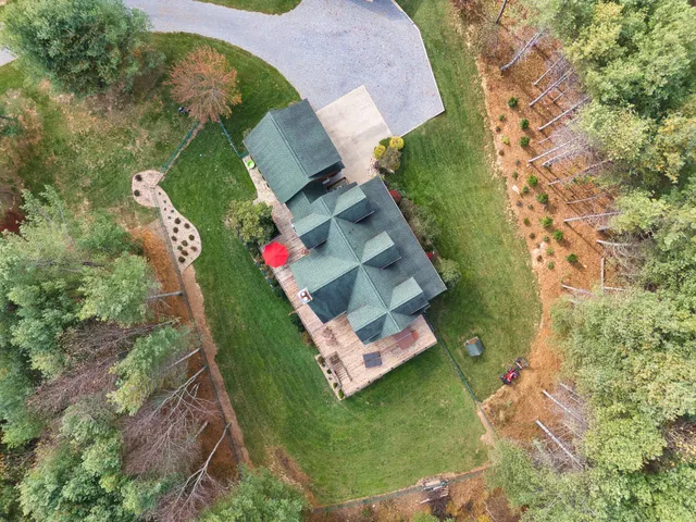 $824,900 | 220 Annie Lane Southwest, Floyd, VA 24091