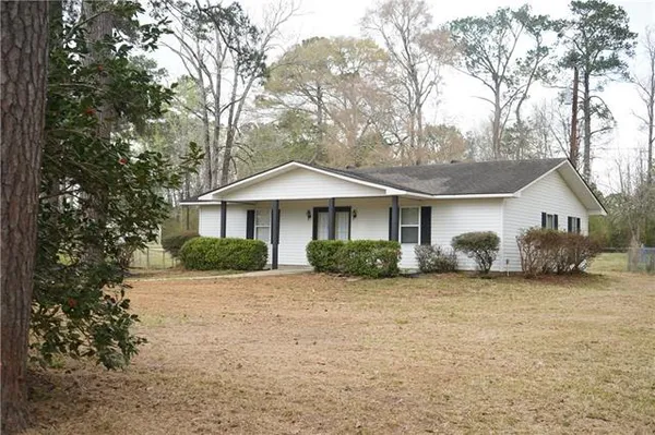 $169,000 | 193 Roberts Road, Pollock, LA 71467