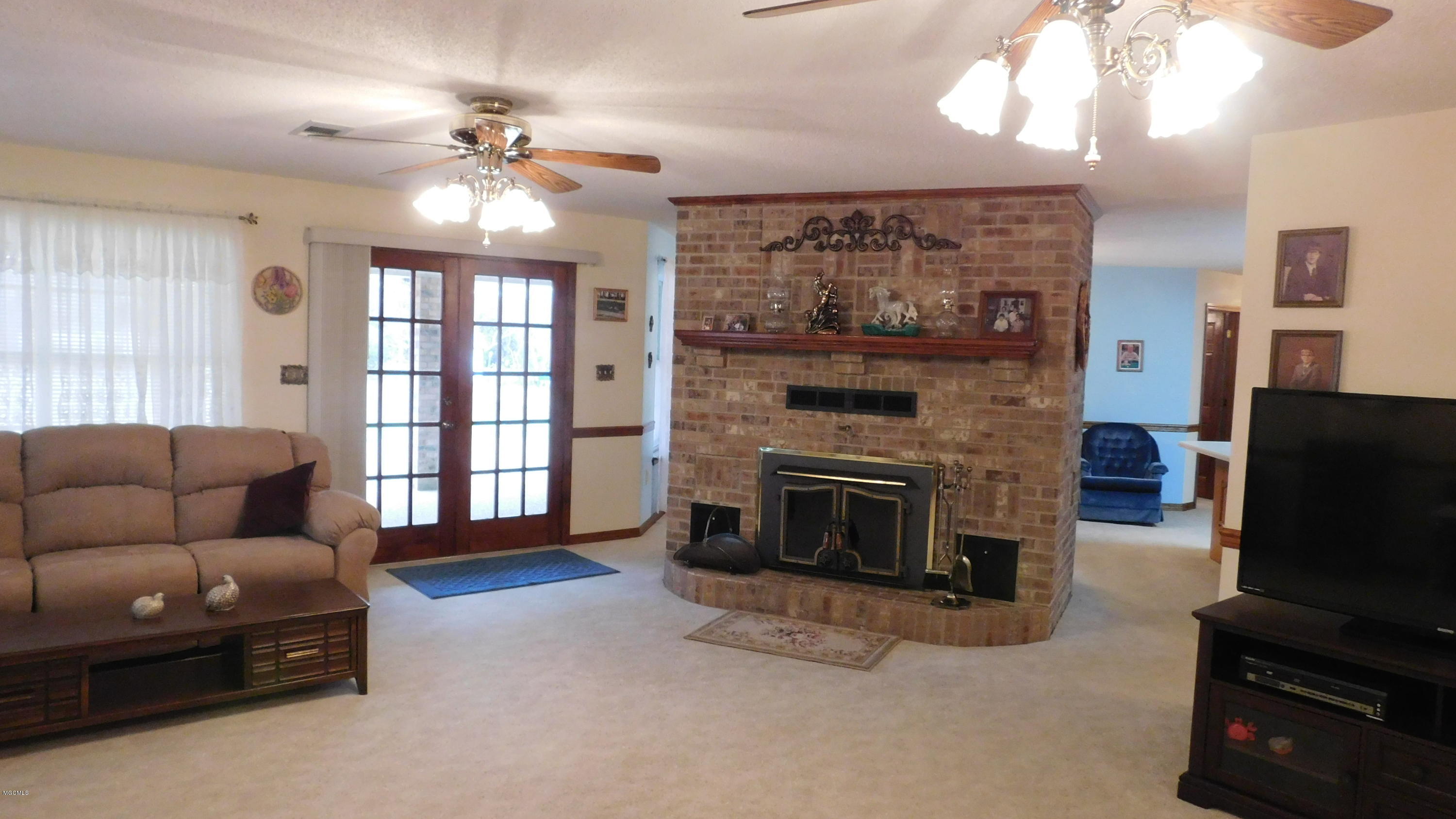 4312 Melvin Road D'Iberville, MS 39540 - Photo 2 of 31 DSCN4091