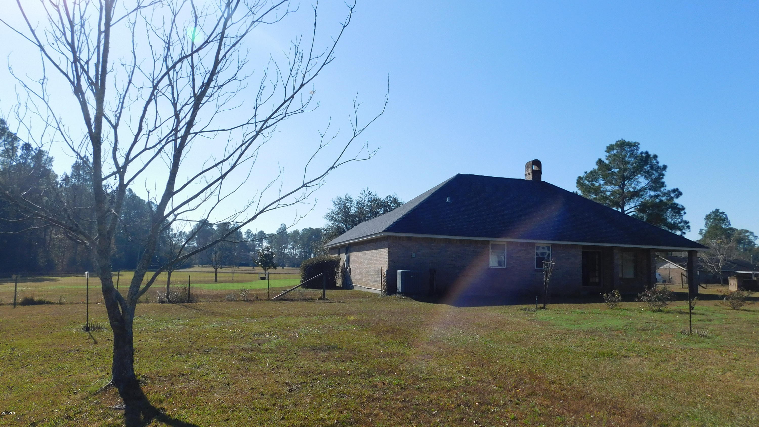 4312 Melvin Road D'Iberville, MS 39540 - Photo 6 of 31 DSCN4012