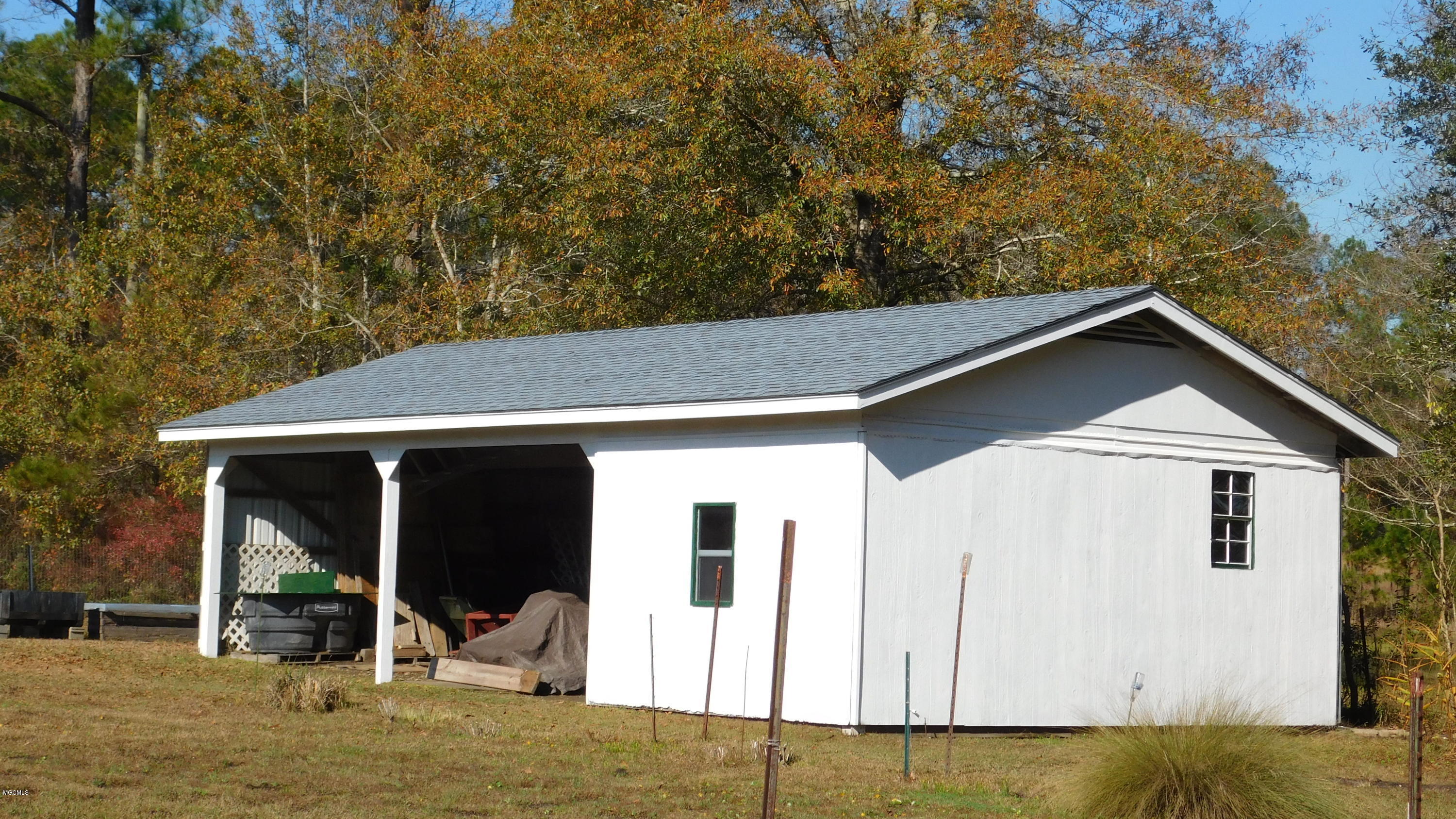 4312 Melvin Road D'Iberville, MS 39540 - Photo 7 of 31 DSCN4015