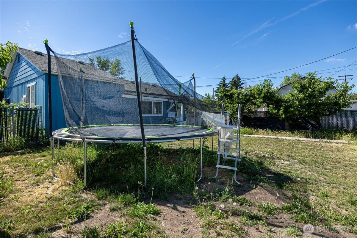 412 Maple Court Toppenish, WA 98948 - Photo 18 of 21