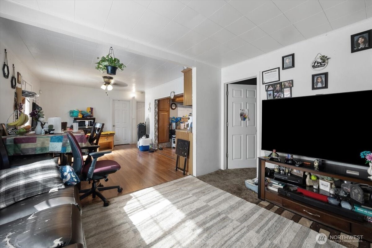 412 Maple Court Toppenish, WA 98948 - Photo 4 of 21