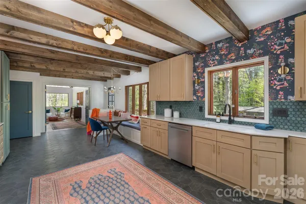 $825,000 | 233 Bryant Ridge Road, Swannanoa, NC 28778
