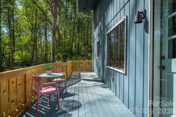$825,000 | 233 Bryant Ridge Road, Swannanoa, NC 28778