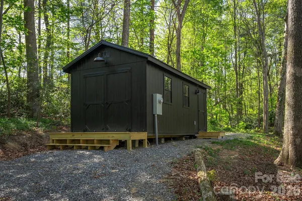 $825,000 | 233 Bryant Ridge Road, Swannanoa, NC 28778
