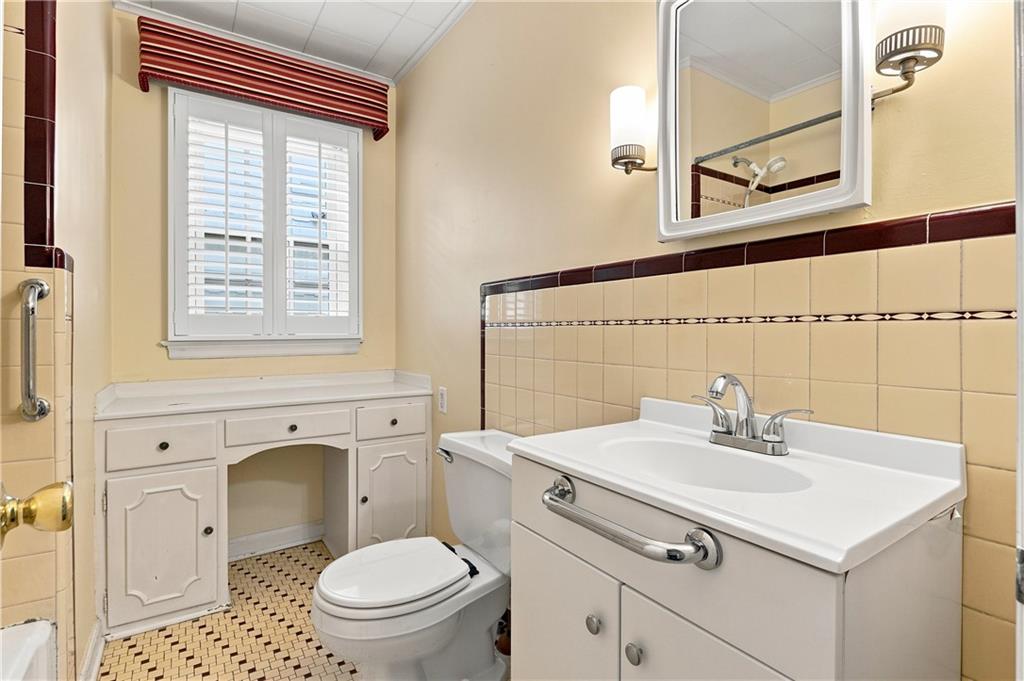 5325 Norwood Road Fairway, KS 66205 - Photo 23 of 40 Gallery Image 23