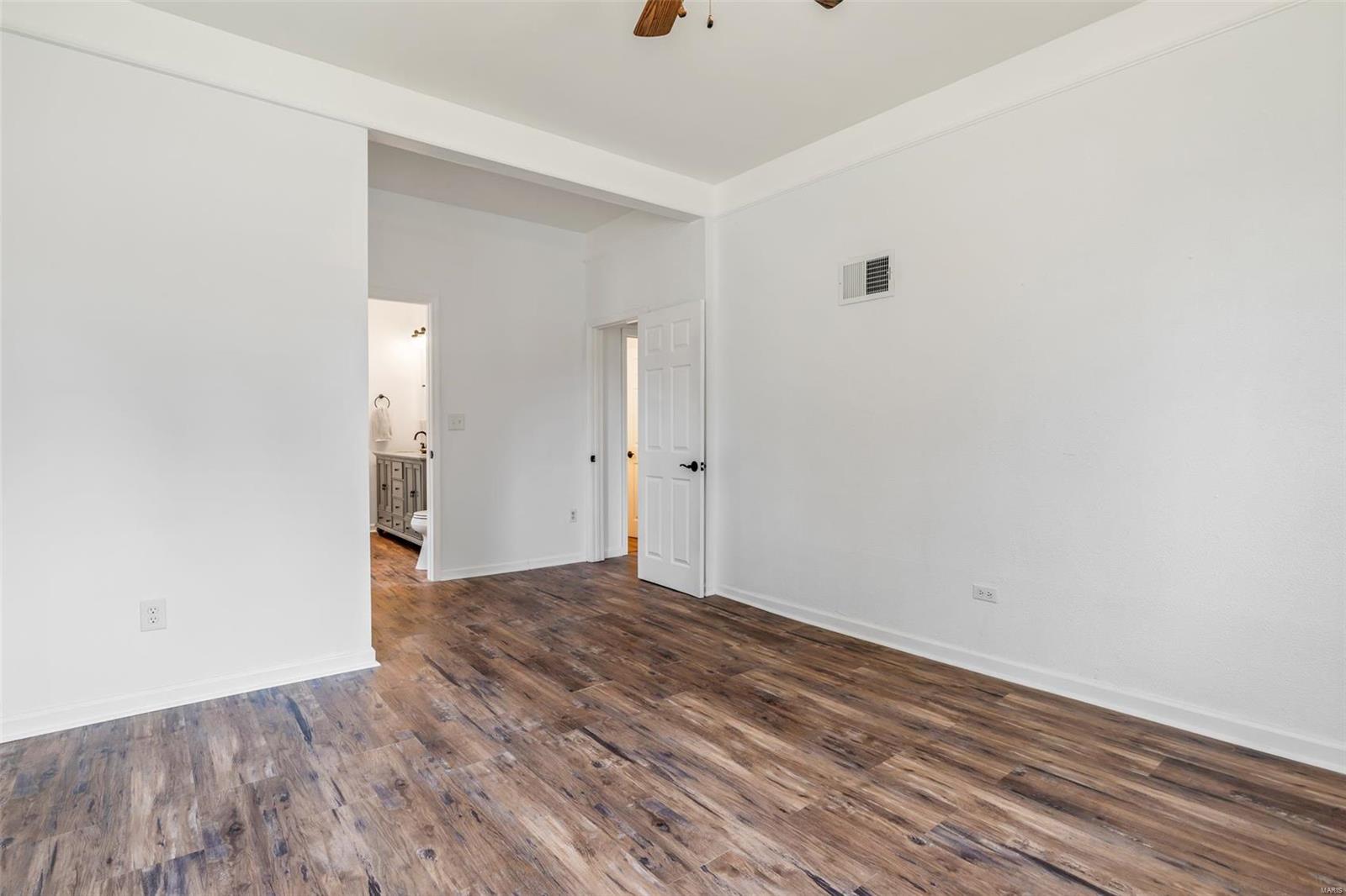 4304 Ringer Road St. Louis, MO 63129 - Photo 16 of 40 Gallery Image 16