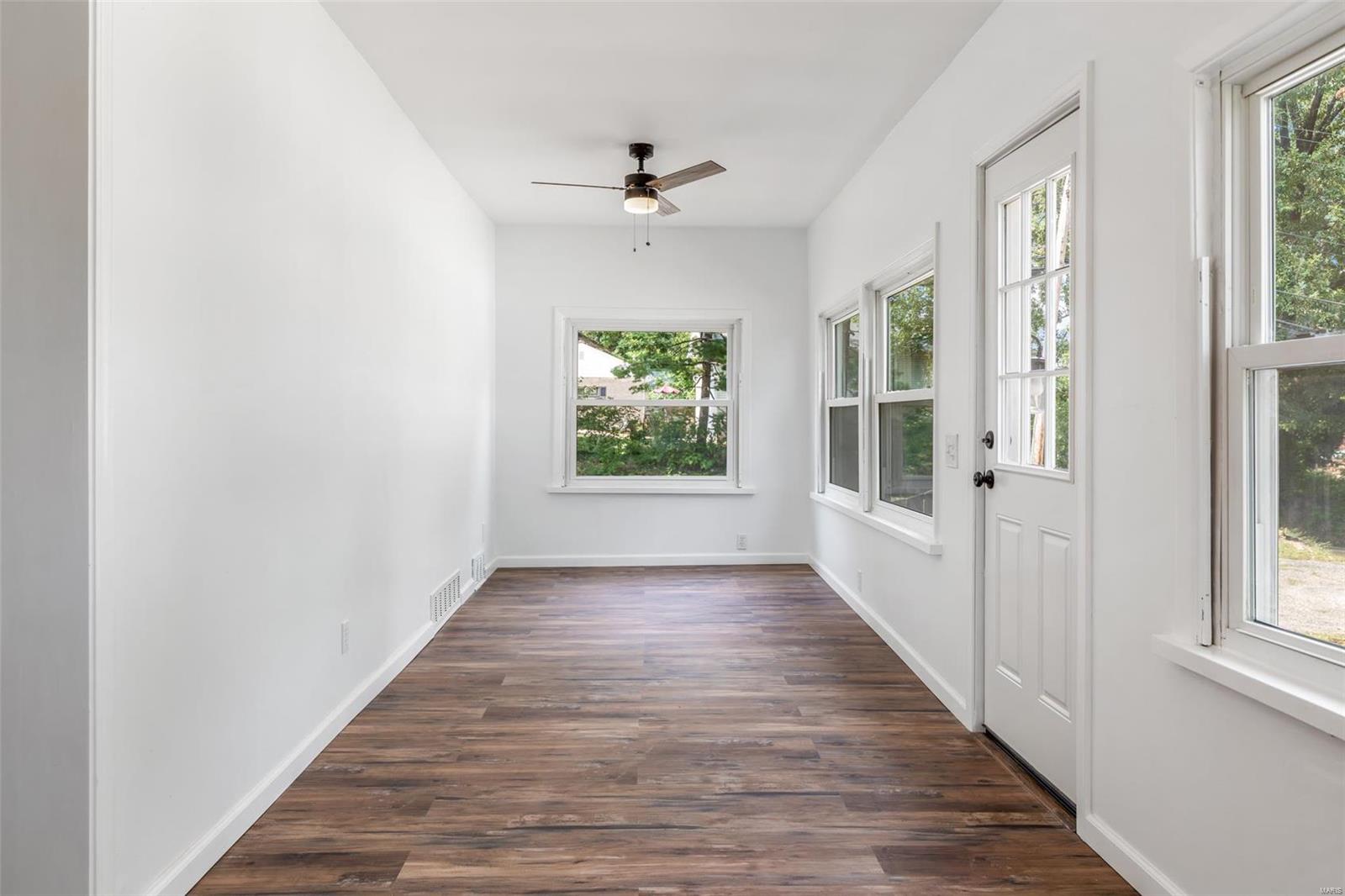 4304 Ringer Road St. Louis, MO 63129 - Photo 5 of 40 Gallery Image 5