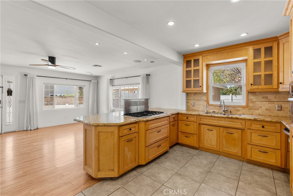 4576 Adam Simi Valley Simi Valley, CA 93063 - Photo 6 of 57