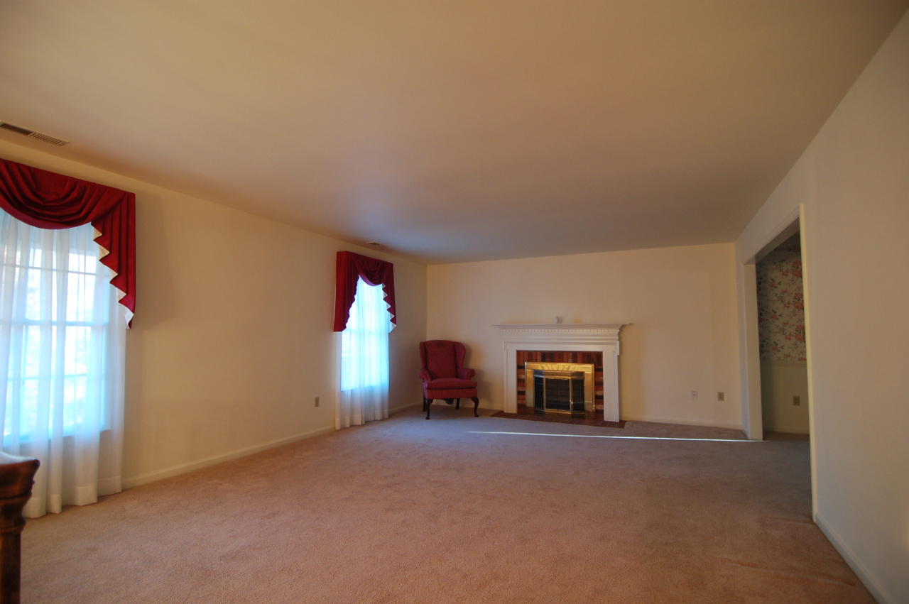 4805 Greenlee Road Southwest Roanoke, VA 24018 - Photo 22 of 52 DSC_1002