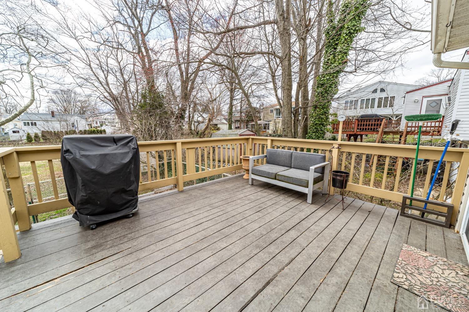 979 South Concourse Keyport, NJ 07735 - Photo 18 of 28