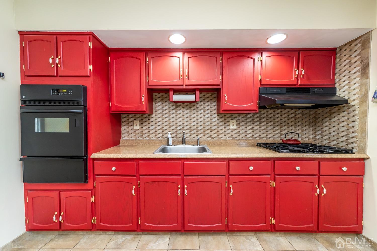 979 South Concourse Keyport, NJ 07735 - Photo 8 of 28