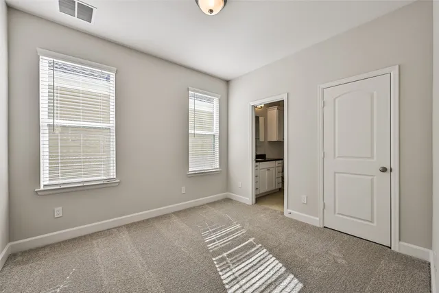 $440,955 | 2521 South Houston Avenue, Pearland, TX 77581