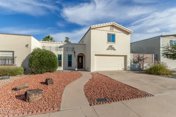 $2,500 | 3037 South Country Club Way, Tempe, AZ 85282