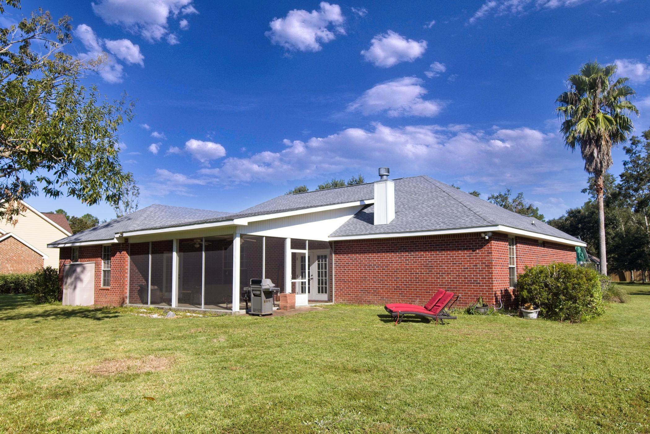 202 Oxford Way Foley, AL 36535 - Photo 2 of 15