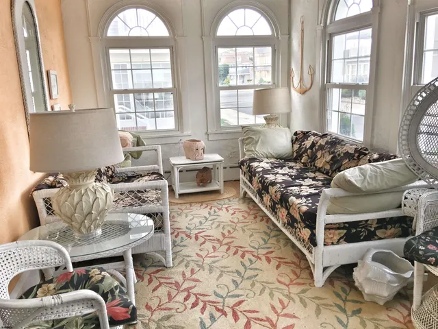 $1,200 | 104 South Wissahickon Avenue, Ventnor City, NJ 08406