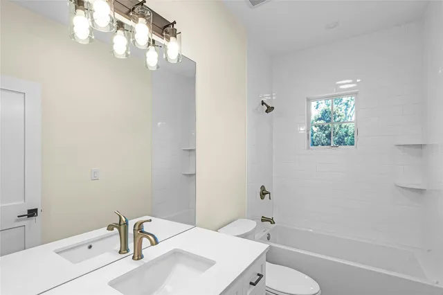 $1,780,000 | 18 Roosevelt Avenue, Glen Head, NY 11545