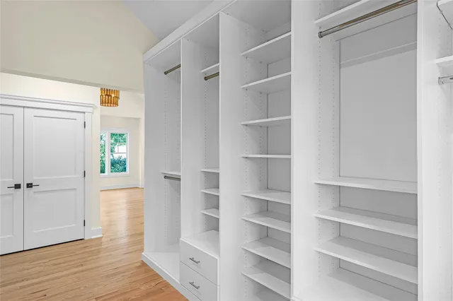 $1,780,000 | 18 Roosevelt Avenue, Glen Head, NY 11545