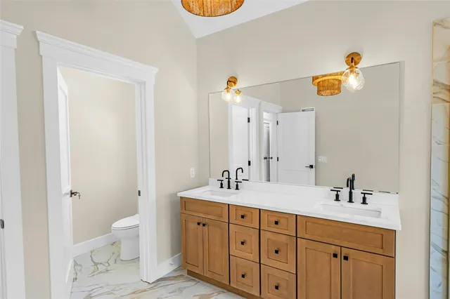 $1,780,000 | 18 Roosevelt Avenue, Glen Head, NY 11545