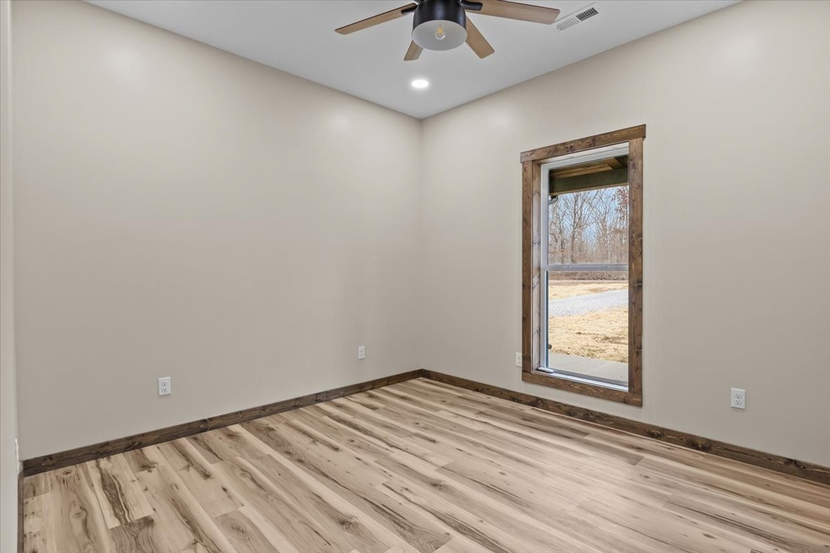 1690 Lucas Ridge Waverly, TN 37185 - Photo 30 of 47