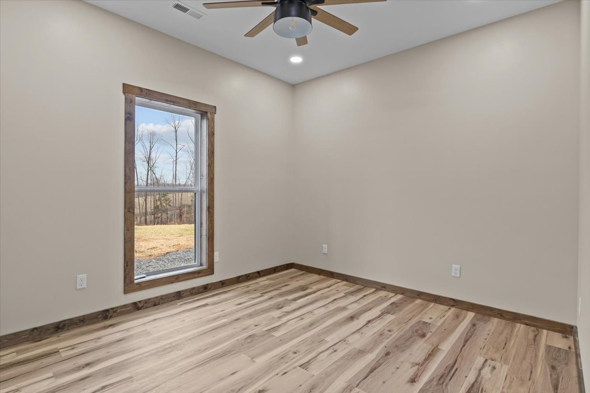 1690 Lucas Ridge Waverly, TN 37185 - Photo 36 of 47