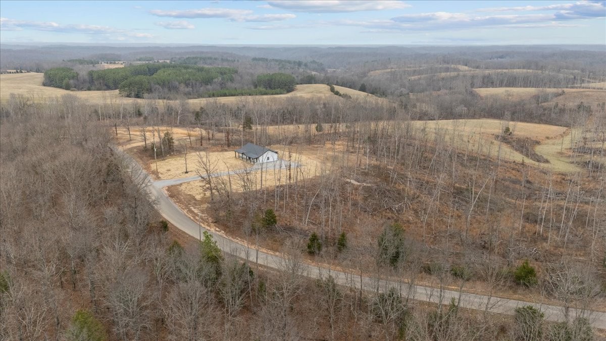 1690 Lucas Ridge Waverly, TN 37185 - Photo 43 of 47