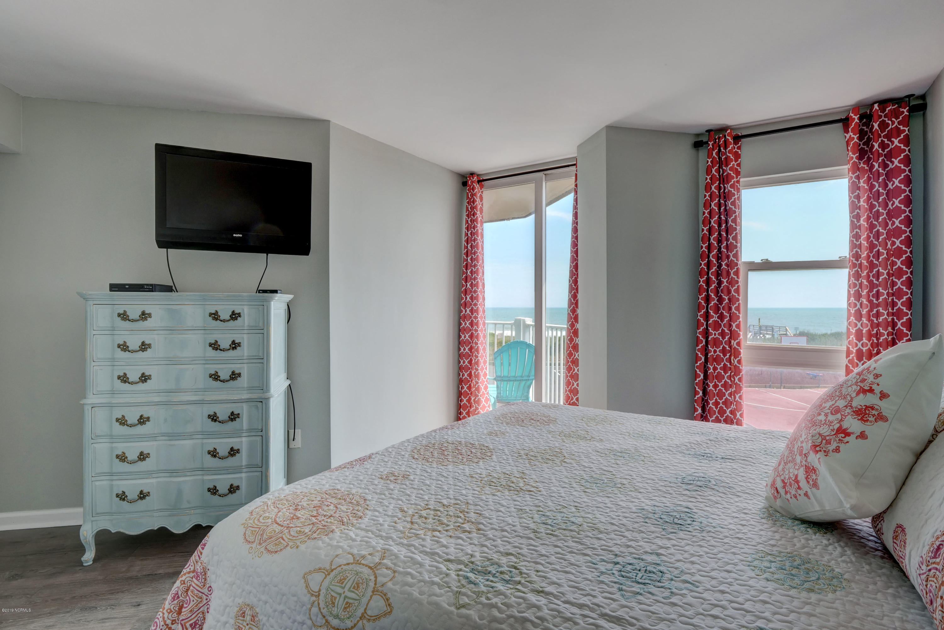 2000 New River Inlet Road, Unit 1103 North Topsail Beach, NC 28460 - Photo 18 of 39 Guest Room