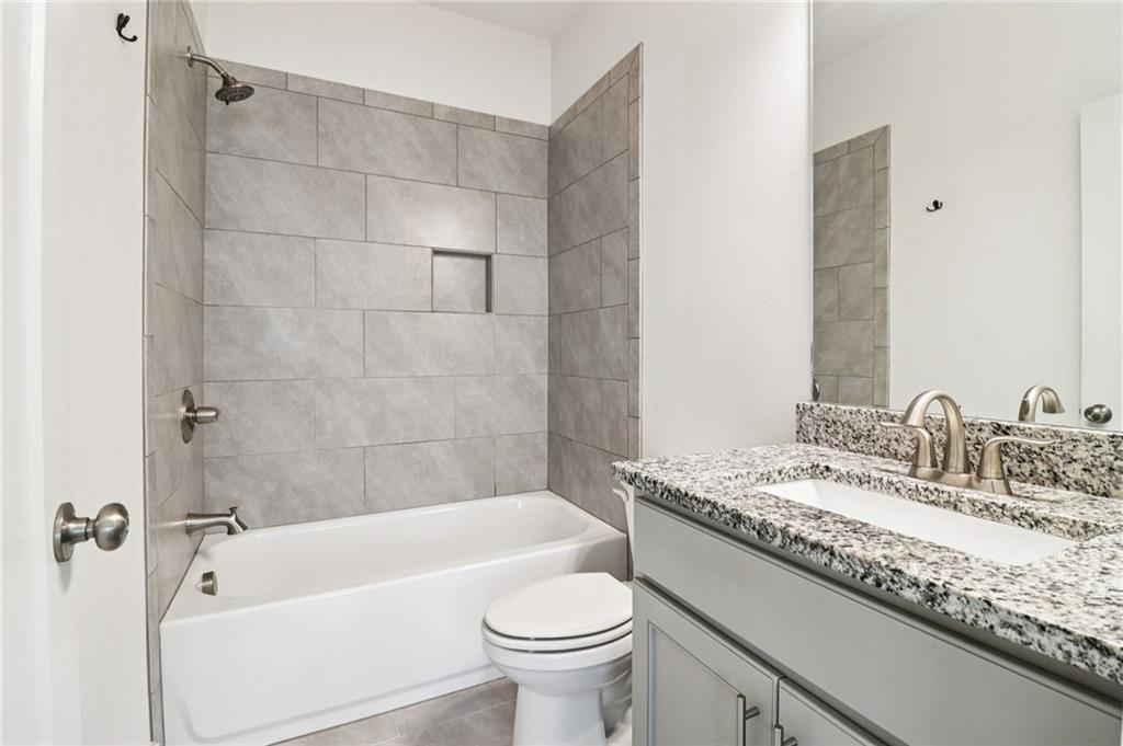 2154 Colvin Court Northwest Atlanta, GA 30318 - Photo 13 of 28