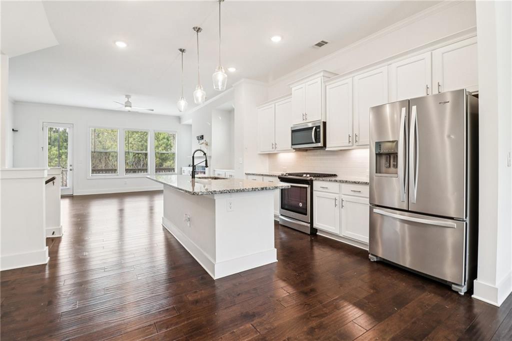 2154 Colvin Court Northwest Atlanta, GA 30318 - Photo 9 of 28