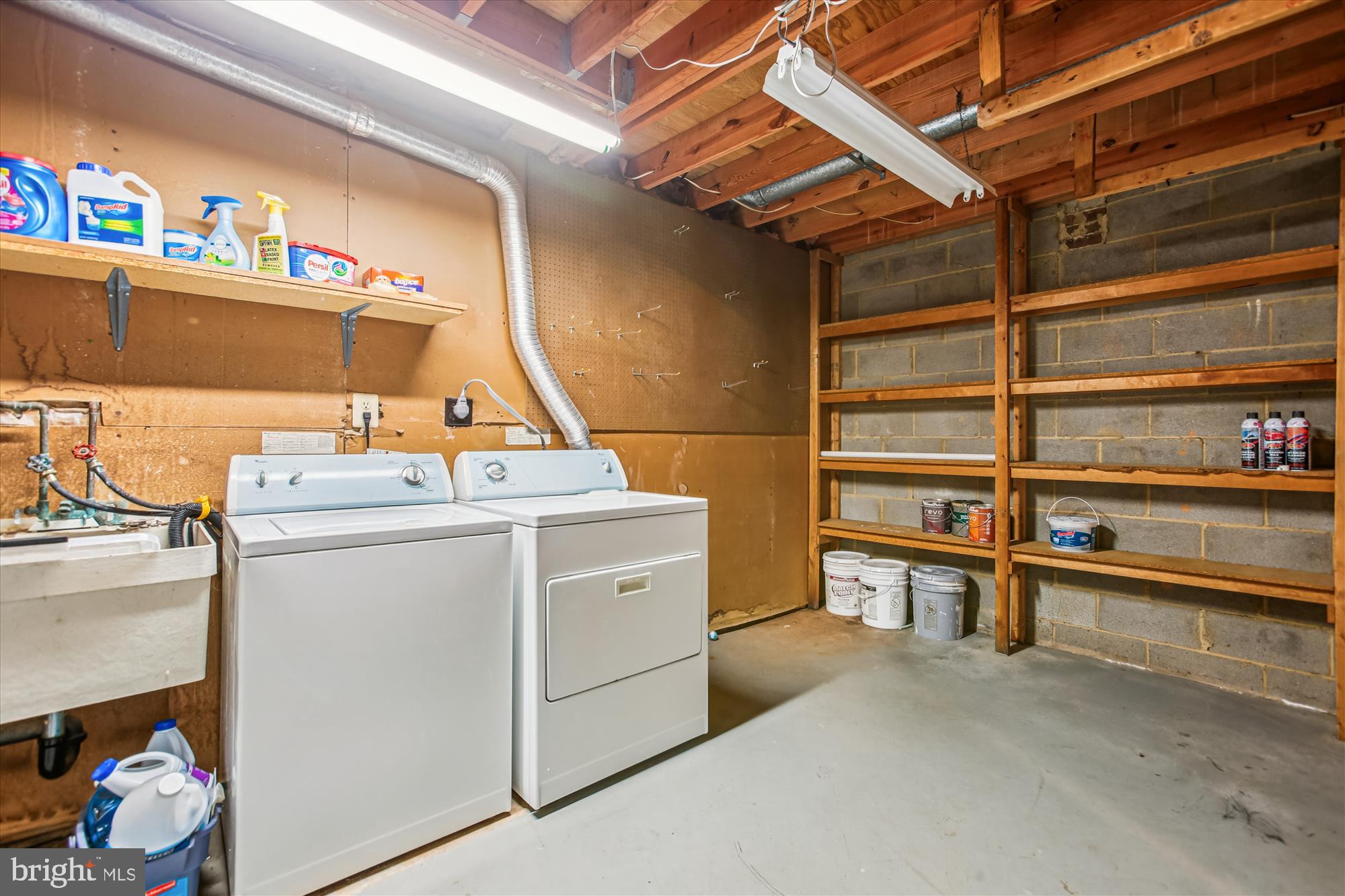2025 Winged Foot Court Reston, VA 20191 - Photo 42 of 59 a utility room with dryer and washer
