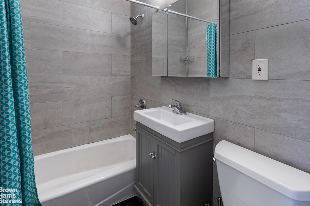 555 Kappock Street, Unit 2E Bronx, NY 10463 - Photo 11 of 39