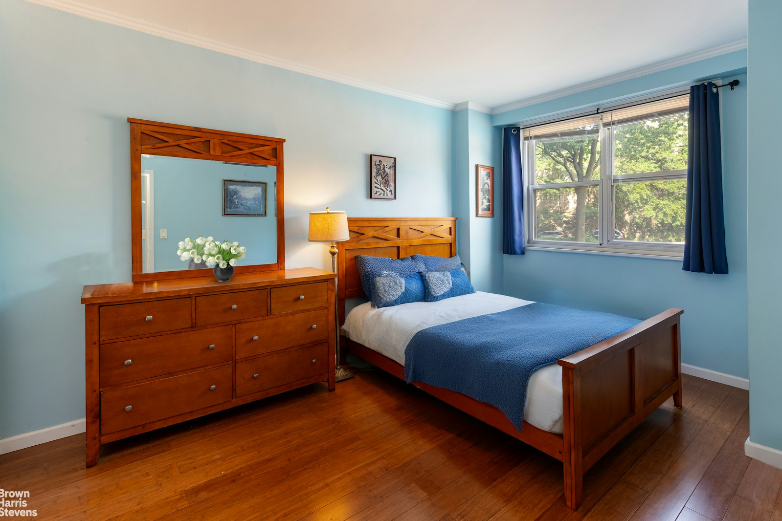 555 Kappock Street, Unit 2E Bronx, NY 10463 - Photo 28 of 39 a bedroom with a bed and window