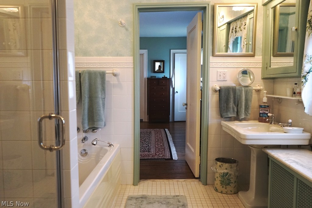 2591 Guilford Road Cleveland, OH 44118 - Photo 20 of 35 Gallery Image 20