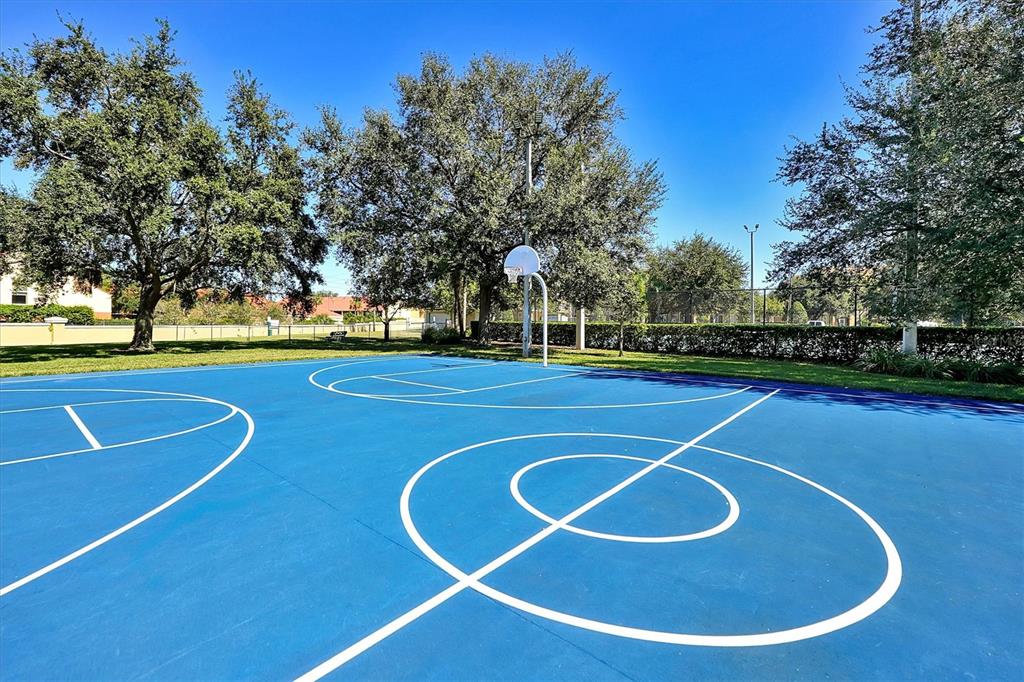 7675 Comrow Street, Unit 405 Kissimmee, FL 34747 - Photo 37 of 40 a view of a tennis court